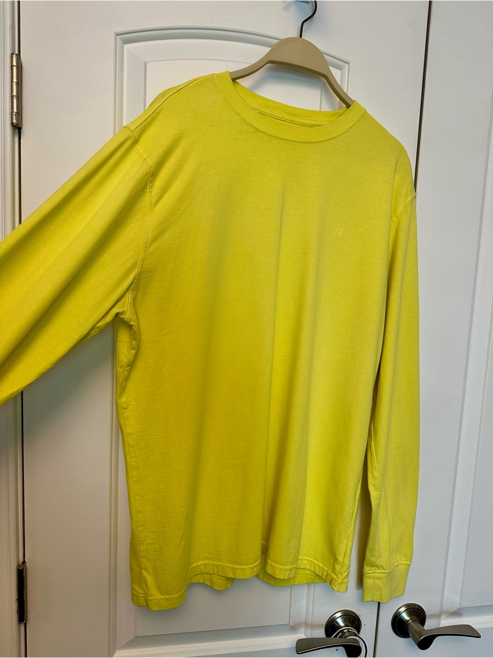 American Eagle Outfitters Yellow Crewneck Long Sleeve Tee